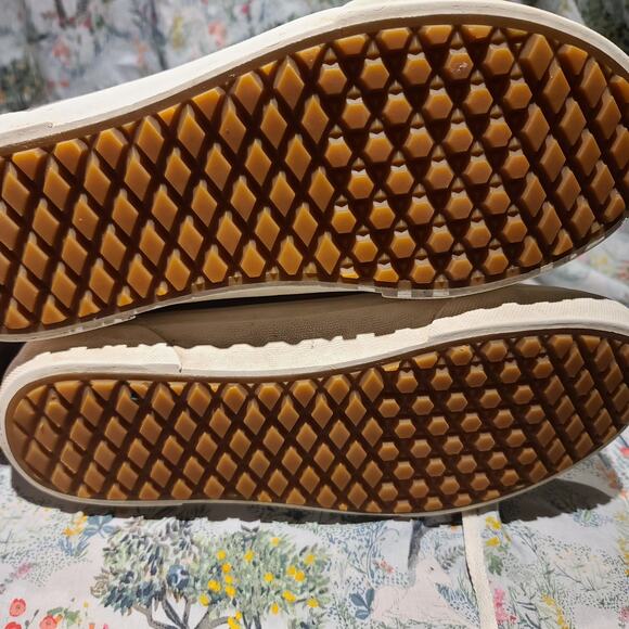 VANS Sneakers Sk8-Hi Mte "Off the Wall" Frost Gray/Prune - US Men 6.5 Women 8 - Picture 7 of 7